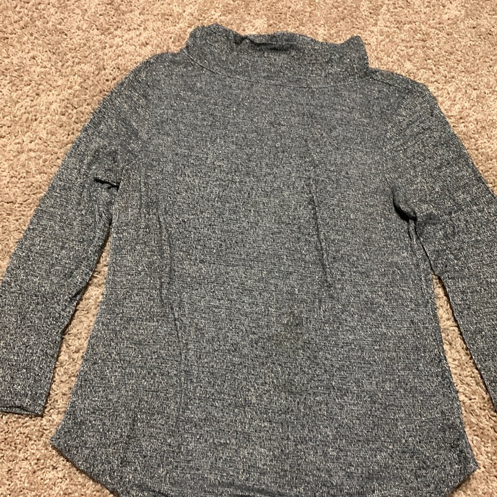 Women’s mock turtleneck lightweight  grey sweater with gold thread.